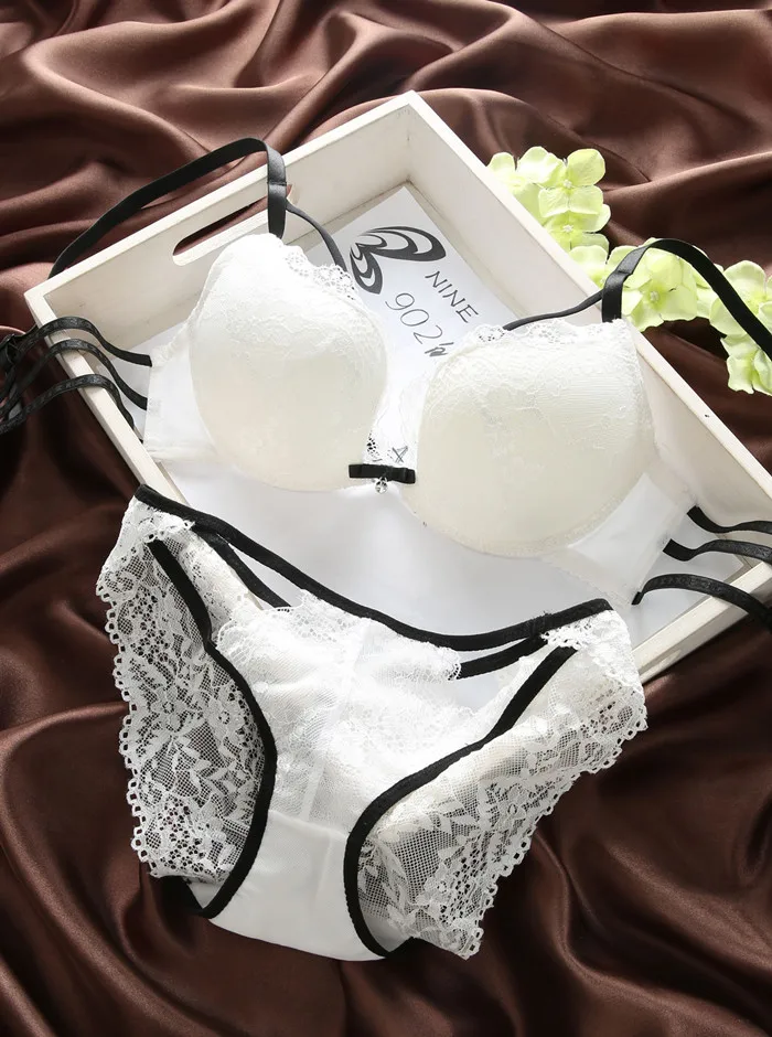 New! Hot Sexy Bra Set Lace Bra with See through Panty Push up Bra Women intimates Crotchless Sexy Lingerie Sets
New! Hot Sexy Bra Set Lace Bra with See through Panty Push up Bra Women intimates Crotchless Sexy Lingerie Sets