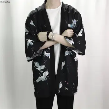 2020 Retro Printing Men Kimono Cardigan Shirt Harajuku Street Thin Coat Outerwear Casual Loose Short Sleeve Shirt Jacket
2020 Retro Printing Men Kimono Cardigan Shirt Harajuku Street Thin Coat Outerwear Casual Loose Short Sleeve Shirt Jacket