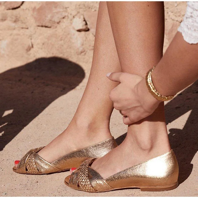 Women Peep Toe Flat Shoes Embossed Leather Slip On Ladies Loafers Hollow Soft Casual Comfort Female Footwear Fashion Autumn
Women Peep Toe Flat Shoes Embossed Leather Slip On Ladies Loafers Hollow Soft Casual Comfort Female Footwear Fashion Autumn