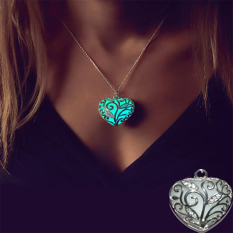 Necklaces & Pendants Trendy Luminous Long Necklace Women Heart 2018 Heart Silver Long Necklace Men Chains Glow in the Dark
Necklaces & Pendants Trendy Luminous Long Necklace Women Heart 2018 Heart Silver Long Necklace Men Chains Glow in the Dark
