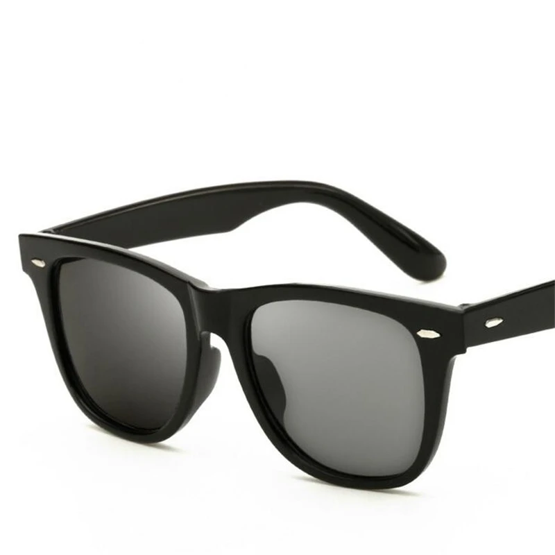 ZXTREE Brand Designer Sunglasses Man Classic Pilot Colored Driving Sunglasses Women Trends Retro Shades Female/Male Glasses Z138
ZXTREE Brand Designer Sunglasses Man Classic Pilot Colored Driving Sunglasses Women Trends Retro Shades Female/Male Glasses Z138