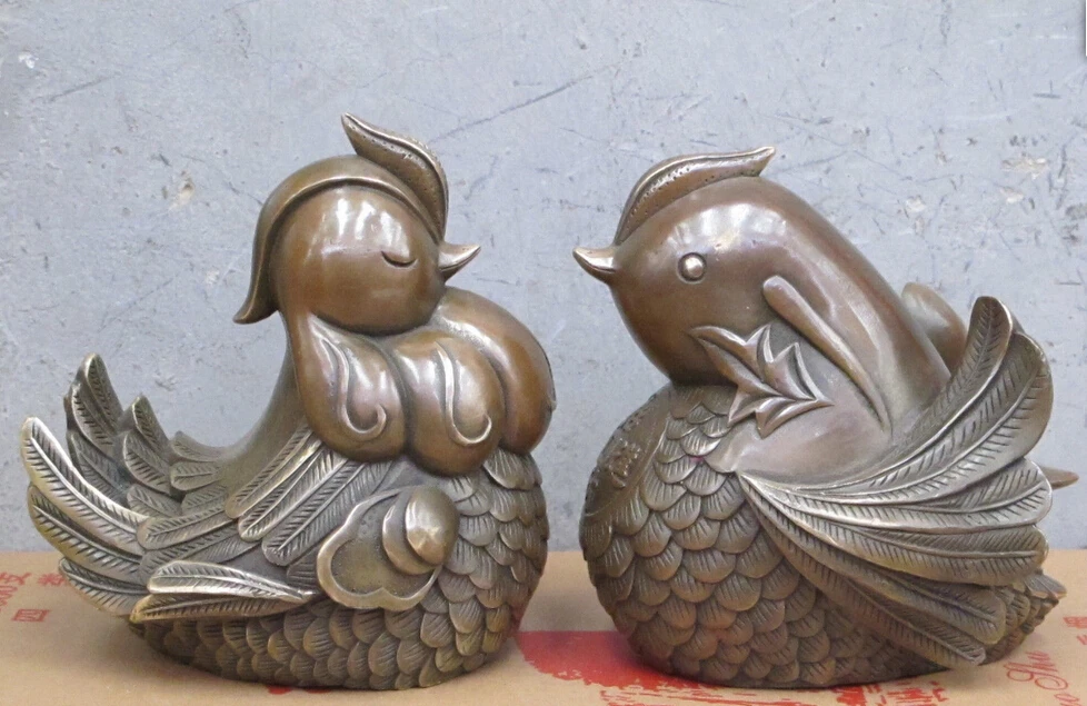 China ART Bronze sculpture The bird of lovers statue inseparable king Bird Love
China ART Bronze sculpture The bird of lovers statue inseparable king Bird Love
