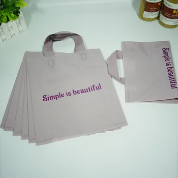 50pcs plastic hand bags men's clothes, women's clothing stores, hand-held bags, shopping packing favors bag
50pcs plastic hand bags men's clothes, women's clothing stores, hand-held bags, shopping packing favors bag