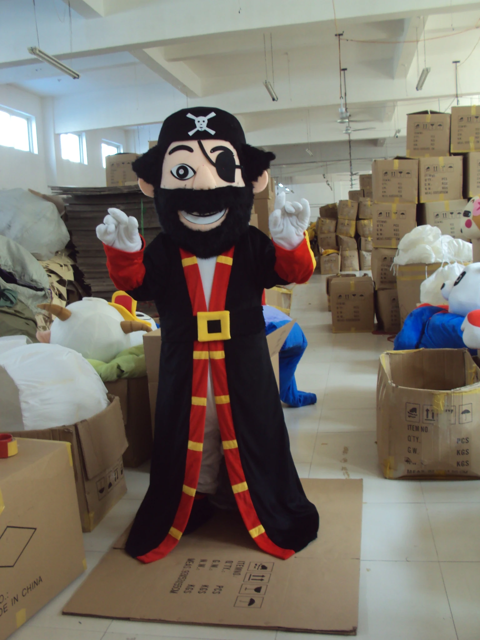 Pirate Captain mascot costume hot sale Halloween cartoon character fancy dress carnival costume Cosplay Outfits Adult Size
Pirate Captain mascot costume hot sale Halloween cartoon character fancy dress carnival costume Cosplay Outfits Adult Size