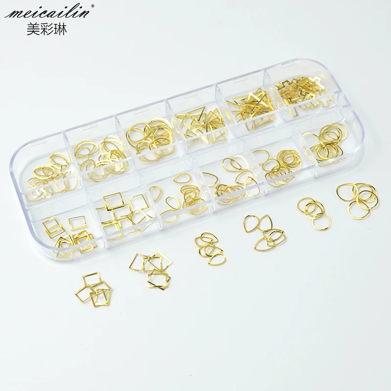 Gold Hollow nail decorations (3)