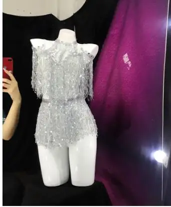 Fashion Sexy New Design Sparkly Silver White Fringes Costume Female Performance Women Stage Dance Outfit
Fashion Sexy New Design Sparkly Silver White Fringes Costume Female Performance Women Stage Dance Outfit