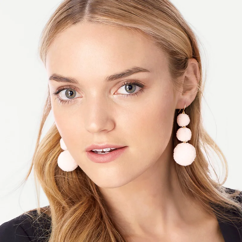 JURAN In Fashion Pom Pom Ball Drop Earrings Blush Cute Plush Dangle Earring For Women Trendy Chic Brincos Charm Jewelry
JURAN In Fashion Pom Pom Ball Drop Earrings Blush Cute Plush Dangle Earring For Women Trendy Chic Brincos Charm Jewelry