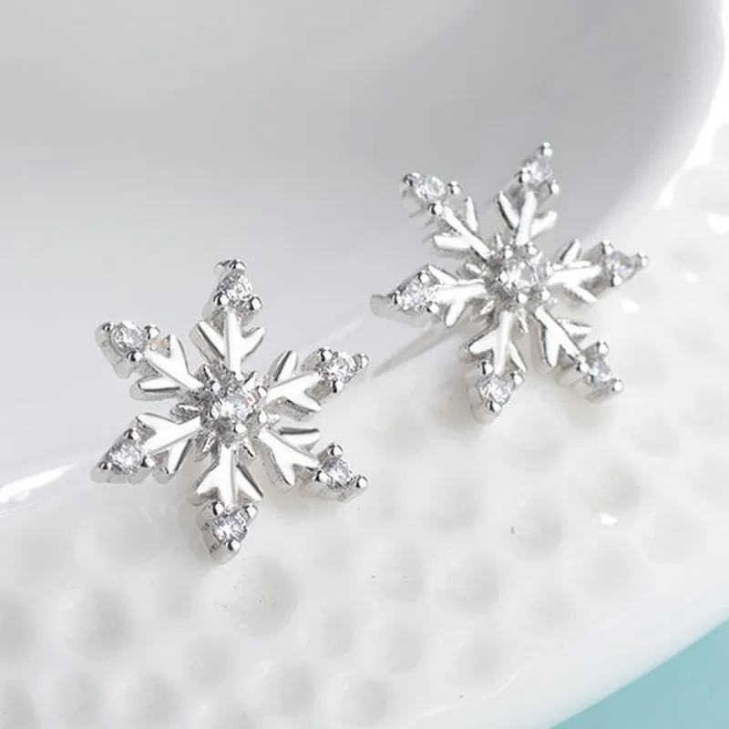 1PC New Fashion Crystal Christmas Snowflake Earring New Earring Cute Earrings For Women Jewelry Christmas Gift
1PC New Fashion Crystal Christmas Snowflake Earring New Earring Cute Earrings For Women Jewelry Christmas Gift