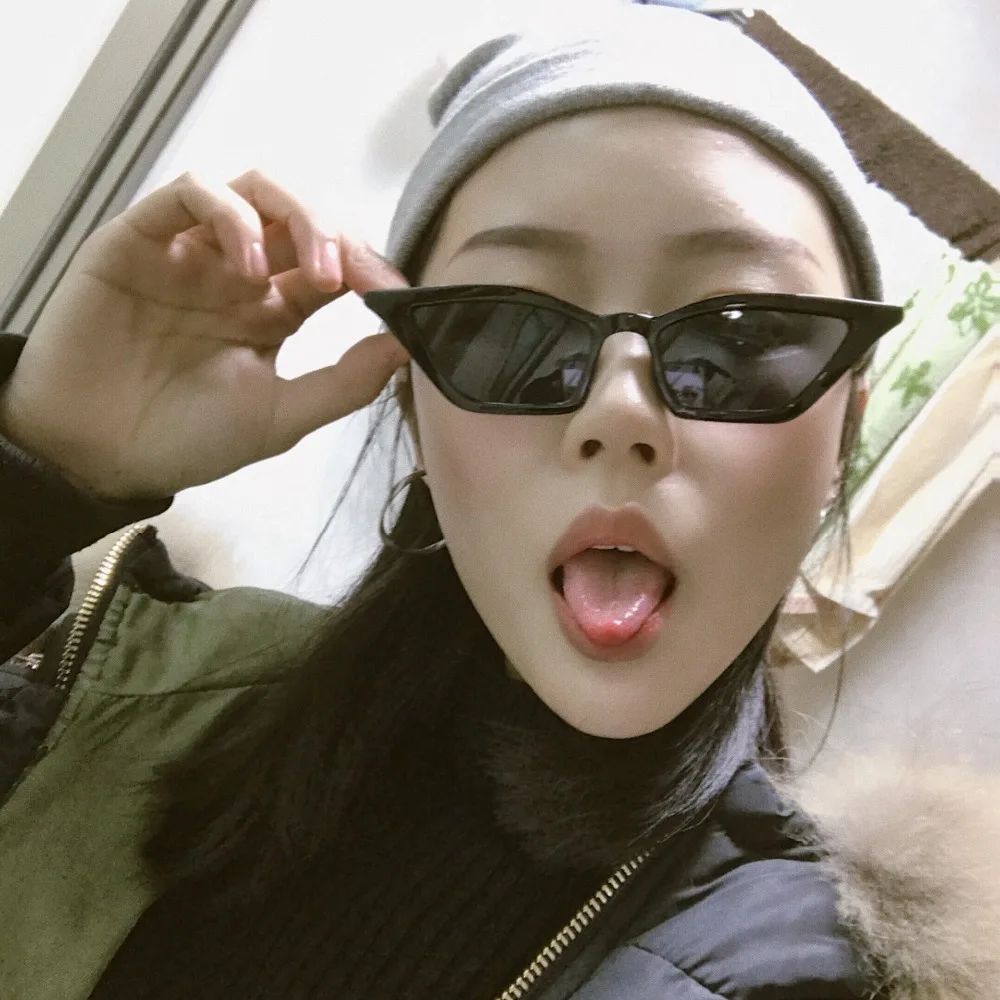 ZAOLIHU 2019 new Small sunglasses women brand design retro colorful transparent colorful fashion cateye sun glasses men UV400
ZAOLIHU 2019 new Small sunglasses women brand design retro colorful transparent colorful fashion cateye sun glasses men UV400