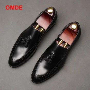 OMDE Pointed Toe Genuine Leather Shoes Men Stylish Slip-on Formal Shoes Fashion Tassel Loafers Luxury Mens Dress Shoes Designer
OMDE Pointed Toe Genuine Leather Shoes Men Stylish Slip-on Formal Shoes Fashion Tassel Loafers Luxury Mens Dress Shoes Designer