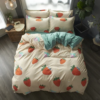 Cartoon Strawberry Bed Linen girls Duvet Cover Striped Bed Sheet Pillowcase 3/4 pcs twin queen king Bedding Set Home textile
Cartoon Strawberry Bed Linen girls Duvet Cover Striped Bed Sheet Pillowcase 3/4 pcs twin queen king Bedding Set Home textile