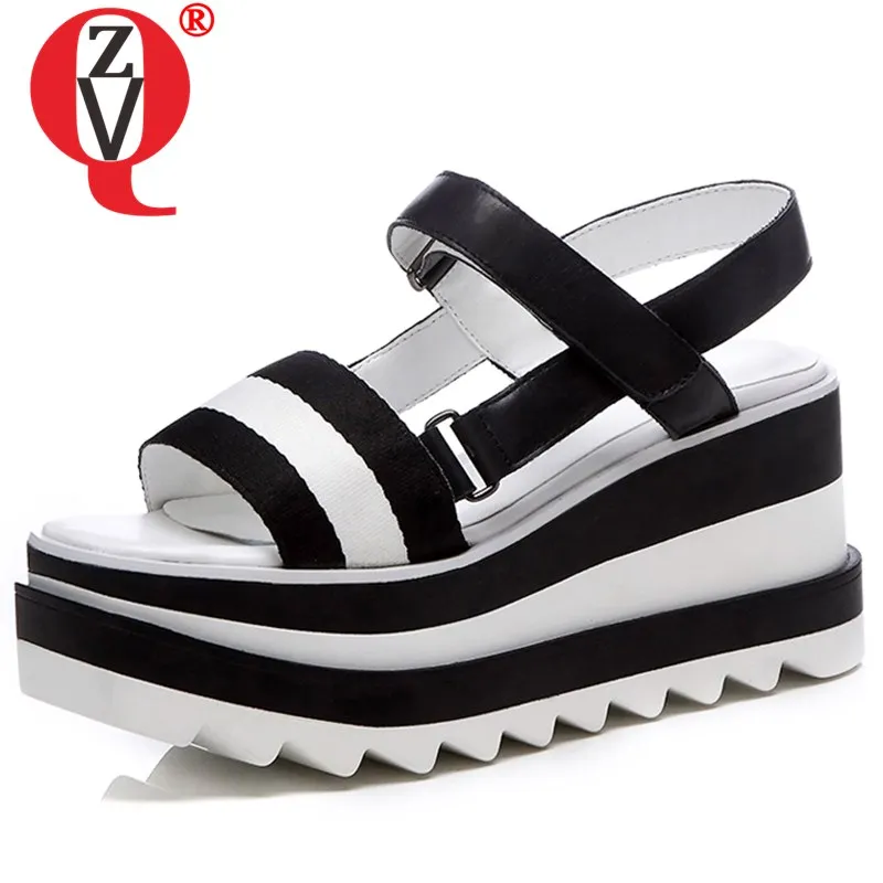 ZVQ woman flat platform sandals summer leather black white Stripe pattern women shoes Gothic cool girl outside sandals
ZVQ woman flat platform sandals summer leather black white Stripe pattern women shoes Gothic cool girl outside sandals