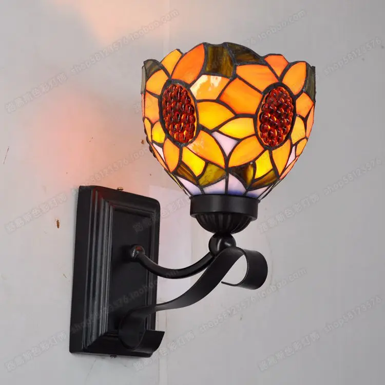 American Pastoral sunflower glazed wall Tiffany bar corridor lamp simple bedside balcony lighting Single head art lamp
American Pastoral sunflower glazed wall Tiffany bar corridor lamp simple bedside balcony lighting Single head art lamp