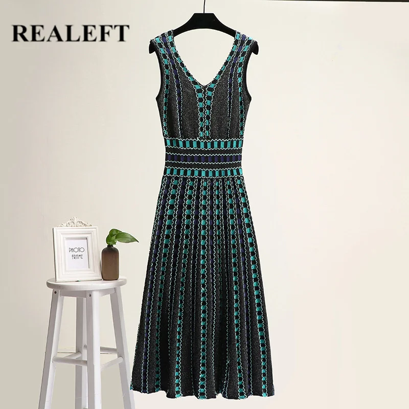 REALEFT New Arrival Spring Summer Knitted Plaid Tank Long Dresses High Waist V-Neck Sleeveless Pleated Dresses for Office Lady
REALEFT New Arrival Spring Summer Knitted Plaid Tank Long Dresses High Waist V-Neck Sleeveless Pleated Dresses for Office Lady