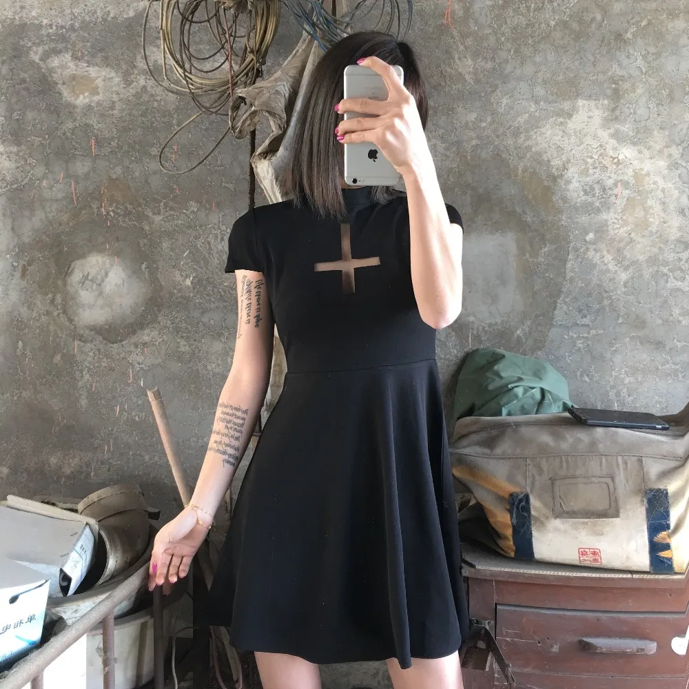 2019 New arrival Short sleeve Slim Black Cross Dark Dress Women Elegant Party Sexy Dresses Hollow Out Short Gothic Elastic Dress
2019 New arrival Short sleeve Slim Black Cross Dark Dress Women Elegant Party Sexy Dresses Hollow Out Short Gothic Elastic Dress