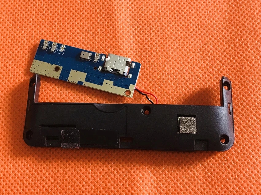 Used Original USB Plug Charge Board+MIC+Loud speaker For BLUBOO S3 MTK6750T Octa Core Free Shipping
Used Original USB Plug Charge Board+MIC+Loud speaker For BLUBOO S3 MTK6750T Octa Core Free Shipping