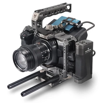 Tilta TA-T01-A-G Full Camera Cage Top Handle Wooden Side Handle F970 Battery Plate Partial Sunhood for BMPCC 4K Camera
Tilta TA-T01-A-G Full Camera Cage Top Handle Wooden Side Handle F970 Battery Plate Partial Sunhood for BMPCC 4K Camera
