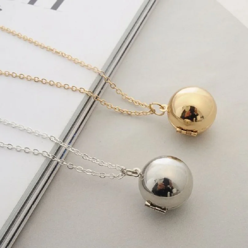 Exquisite fashion secret information ball small box necklace Couple phase box pendant cap backpack clothes accessories gift
Exquisite fashion secret information ball small box necklace Couple phase box pendant cap backpack clothes accessories gift
