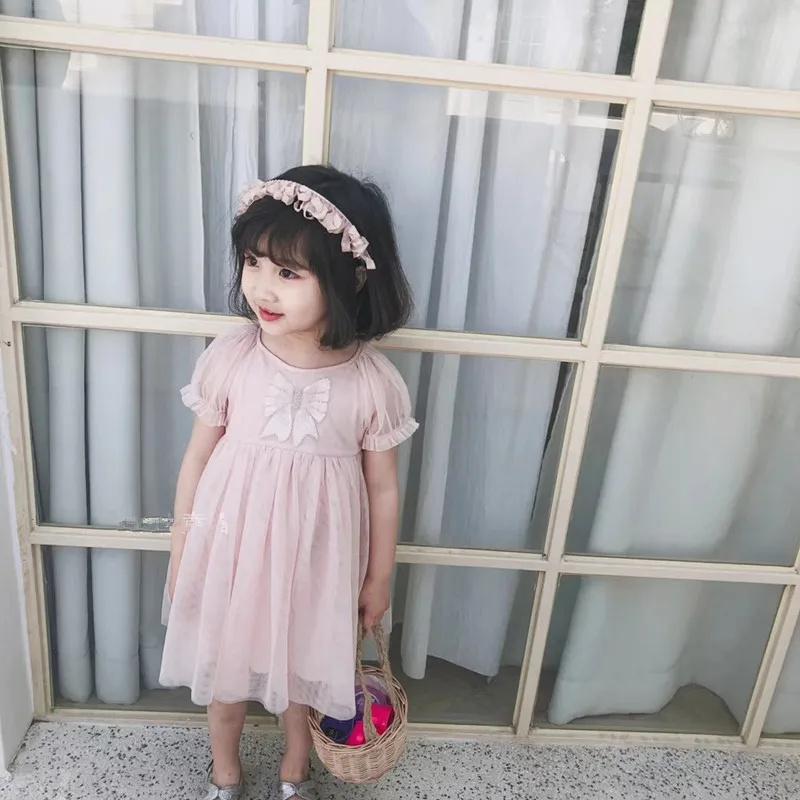 Girl's summer Mesh fashion princess dress
Girl's summer Mesh fashion princess dress