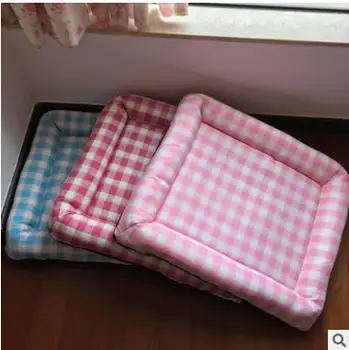 2017 New Summer Square Plaid Dog Beds Soft Warm Pet House Kennel Breathable Cool Mat Cushions For Small Large Dogs Cats Supplies
2017 New Summer Square Plaid Dog Beds Soft Warm Pet House Kennel Breathable Cool Mat Cushions For Small Large Dogs Cats Supplies