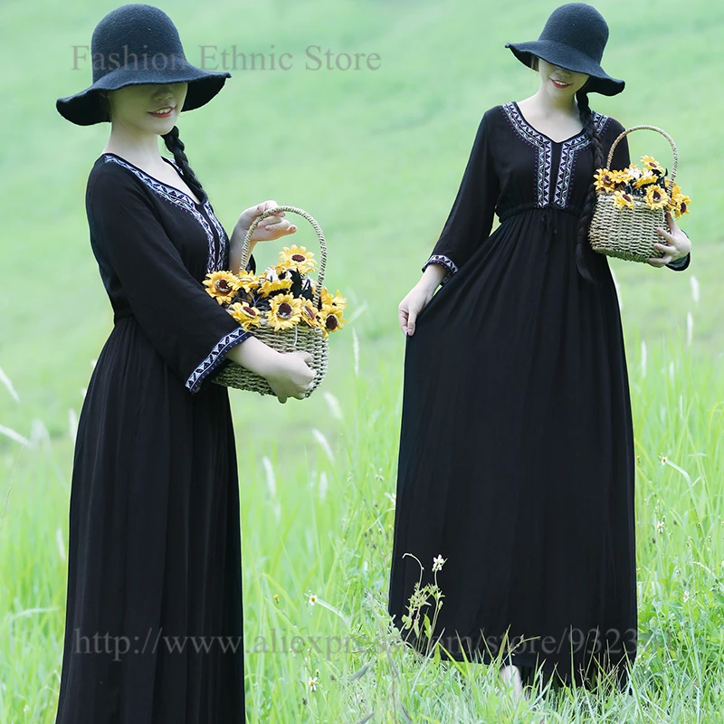 Women Summer Vintage boho Floral Embroidery Long Dress elegant V-neck Maxi dresses for women 2018 roupas feminina Vestido
Women Summer Vintage boho Floral Embroidery Long Dress elegant V-neck Maxi dresses for women 2018 roupas feminina Vestido