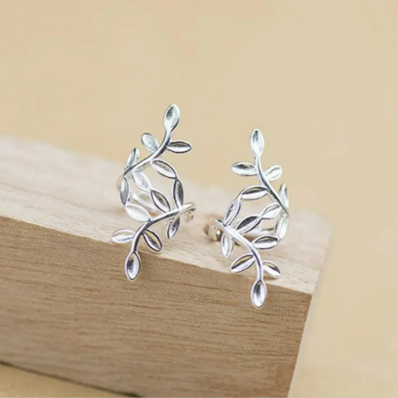 Retro Fashion Temperament Punk Alloy Sheet Hollow U-shaped Ear Pierced Earrings Wholesale Earrings For Women
Retro Fashion Temperament Punk Alloy Sheet Hollow U-shaped Ear Pierced Earrings Wholesale Earrings For Women