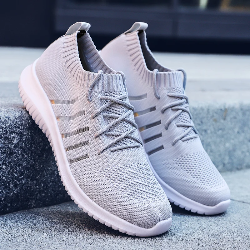 Ultra-light large size mesh breathable running shoes, four seasons socks flying woven sports light running shoes, fashion wear-r
Ultra-light large size mesh breathable running shoes, four seasons socks flying woven sports light running shoes, fashion wear-r