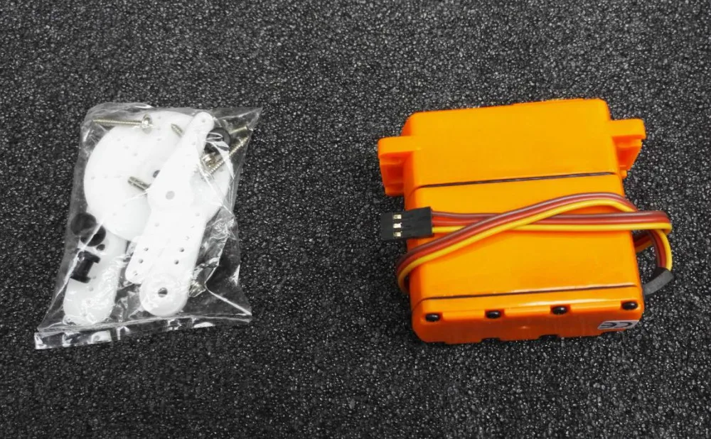 GWS S699-2BBMG Heavy Duty Servo 30kg 416oz-in 0.128sec S689-2BB MG free shinping
GWS S699-2BBMG Heavy Duty Servo 30kg 416oz-in 0.128sec S689-2BB MG free shinping