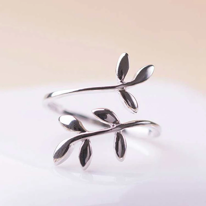 Surou New Style Leaves Open Ring Korean Version Personality Girls Fashion Simplicity Ornaments Bijouterie
Surou New Style Leaves Open Ring Korean Version Personality Girls Fashion Simplicity Ornaments Bijouterie