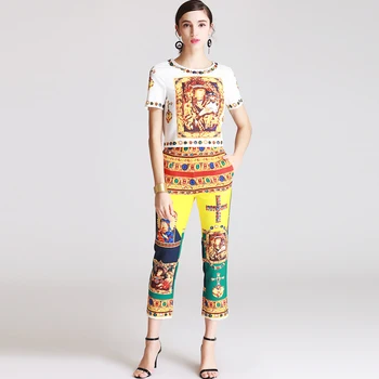 2019 Fashion Designer Runway Suit Set Women's short sleeves Beading Short Tops + Print Mid-Calf Pants Vintage Two-Pieces Set
2019 Fashion Designer Runway Suit Set Women's short sleeves Beading Short Tops + Print Mid-Calf Pants Vintage Two-Pieces Set