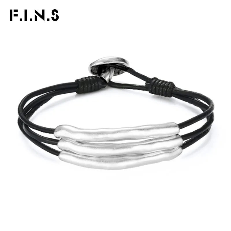 F.I.N.S Charm Bracelet Unisex Black Leather Bracelets Man Layered Silver Color Tube Friendship Bracelet Bangles Gifts for Lovers
F.I.N.S Charm Bracelet Unisex Black Leather Bracelets Man Layered Silver Color Tube Friendship Bracelet Bangles Gifts for Lovers