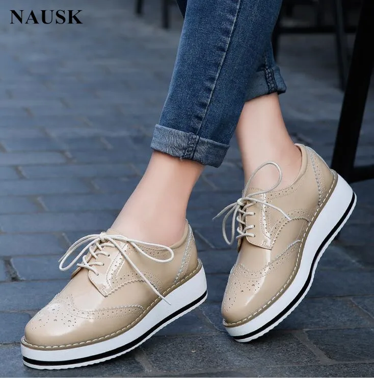 NAUSK Women Platform Oxfords Brogue Flats Shoes Patent Leather Lace Up Pointed Toe Brand Female Footwear Shoes for women
NAUSK Women Platform Oxfords Brogue Flats Shoes Patent Leather Lace Up Pointed Toe Brand Female Footwear Shoes for women