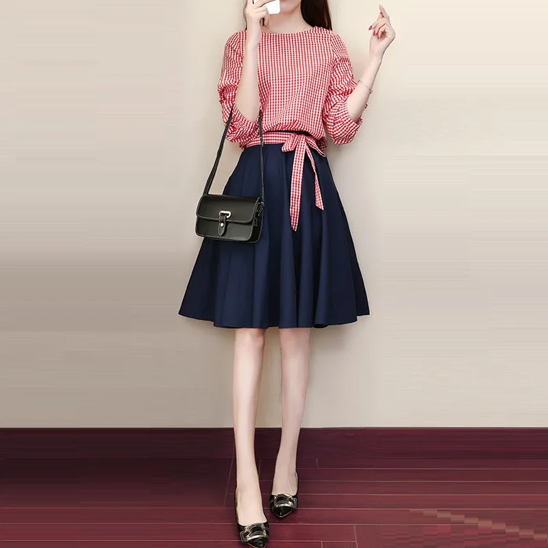 Two Piece Set Women Red Striped Blouse A-line Skirts Sets 2019 New Summer Fashion Elegant Casual Skirt Suit 2 Piece Women Sets
Two Piece Set Women Red Striped Blouse A-line Skirts Sets 2019 New Summer Fashion Elegant Casual Skirt Suit 2 Piece Women Sets