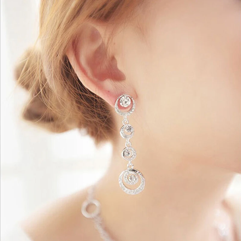 Graceful New Temperament Fashion Dangle Earrings Korean European Multilayer Circles Gem Crystal Bridal Drop Earrings 1Pair
Graceful New Temperament Fashion Dangle Earrings Korean European Multilayer Circles Gem Crystal Bridal Drop Earrings 1Pair