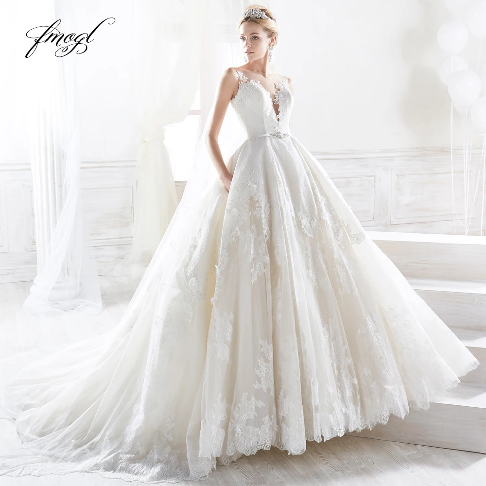Fmogl Vestido De Noiva Lace Princess Wedding Dress 2022 Illusion Appliques Beaded Sweep Train Vintage A Line Bride Gown
Fmogl Vestido De Noiva Lace Princess Wedding Dress 2022 Illusion Appliques Beaded Sweep Train Vintage A Line Bride Gown