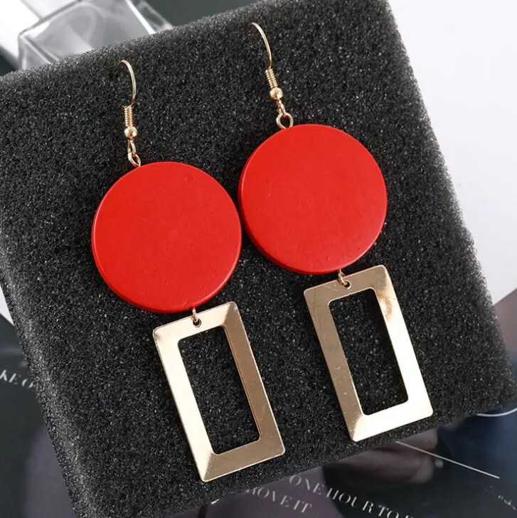 Women's Red Wood Metal stylish drop earrings for banquet party trendy simple style wholesale quality fashion jewelry earrings
Women's Red Wood Metal stylish drop earrings for banquet party trendy simple style wholesale quality fashion jewelry earrings