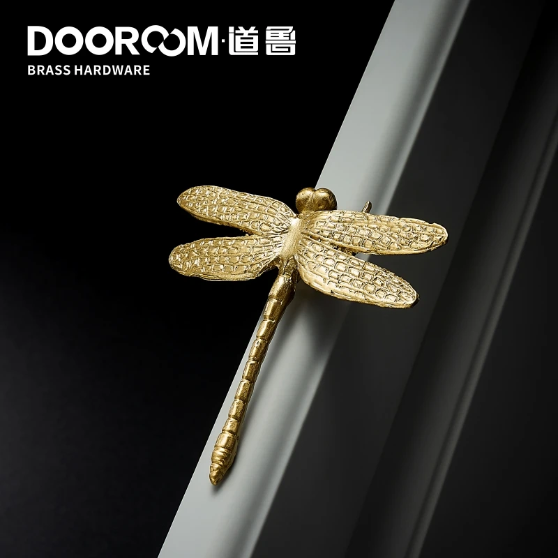 Фото Декоративные ручки для мебели Dooroom латунные стрекозы - купить