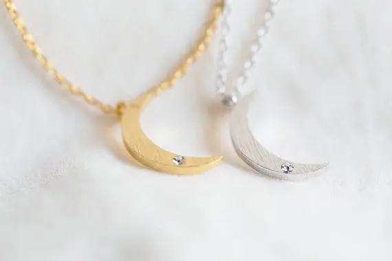 Kinitial Crescent Moon Pendant Necklace Jewelry Half Moon Necklaces for women jewelry gift collares de moda 2019
Kinitial Crescent Moon Pendant Necklace Jewelry Half Moon Necklaces for women jewelry gift collares de moda 2019