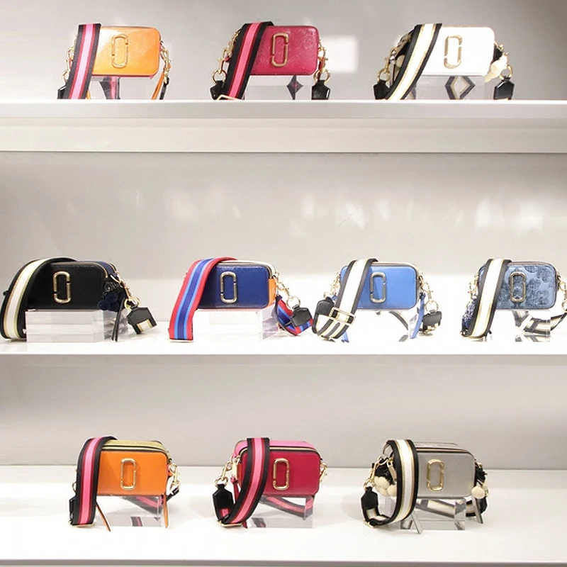 The same summer 2018 new camera bag fairy bag mini wide shoulder strap mixed-color small square leather ladies bag
The same summer 2018 new camera bag fairy bag mini wide shoulder strap mixed-color small square leather ladies bag