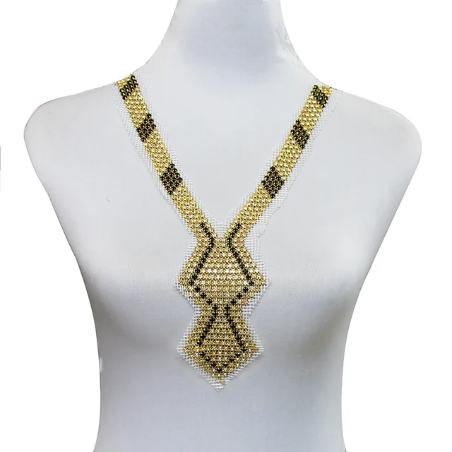 1piece Beaded Crystal Rhinestones V Neck Collar Applique Sew On Bridal Patches Sewing Accessories for Craft Design T16485
1piece Beaded Crystal Rhinestones V Neck Collar Applique Sew On Bridal Patches Sewing Accessories for Craft Design T16485