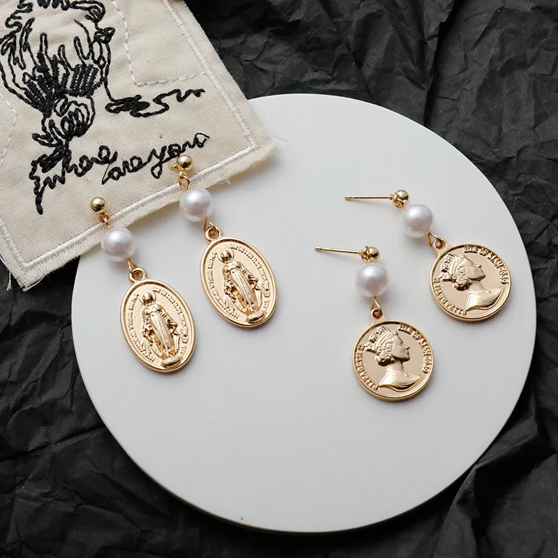 UJBOX Retro Gold Coin Earrings Korea Ins Simple Temperament Personality Earrings No Piercing Earrings Female Gift
UJBOX Retro Gold Coin Earrings Korea Ins Simple Temperament Personality Earrings No Piercing Earrings Female Gift
