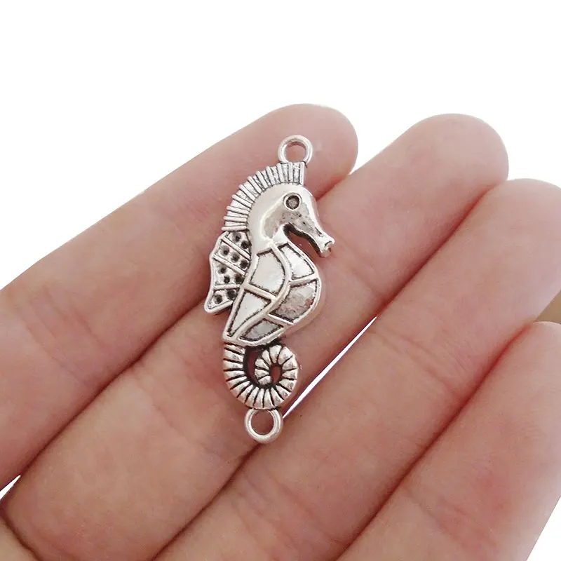 10 x Antique Silver Tone Sea Horse Hippocamp Connectors Charms Pendants for DIY Bracelets Jewelry Making Findings 35x14mm
10 x Antique Silver Tone Sea Horse Hippocamp Connectors Charms Pendants for DIY Bracelets Jewelry Making Findings 35x14mm