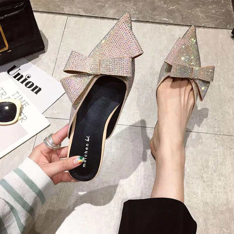 Women Flat Shoes Brand 2019 Fashion Mules For Women Pointed Toe Luxury Rhinestone Flats Slip On Flip Flops Women Slippers Slides
Women Flat Shoes Brand 2019 Fashion Mules For Women Pointed Toe Luxury Rhinestone Flats Slip On Flip Flops Women Slippers Slides