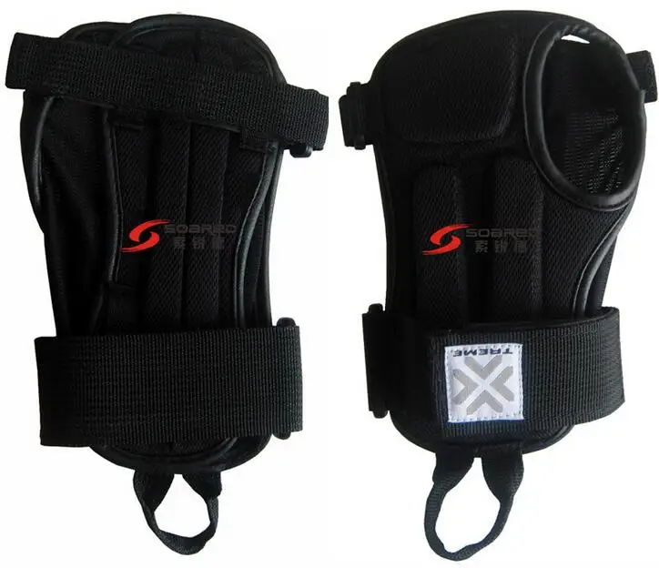 SOARED Outdoor Sports Skating Snowboard Skiing Armguard Adjustable Wrist Support Hand Protector Palm Padded
SOARED Outdoor Sports Skating Snowboard Skiing Armguard Adjustable Wrist Support Hand Protector Palm Padded