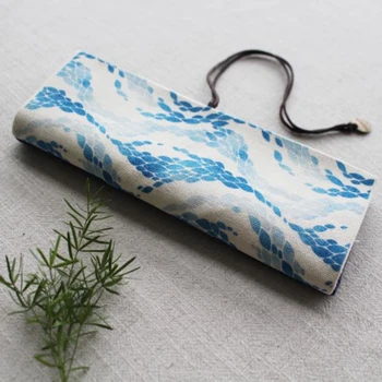Vintage Canvas Roll Up Pencil Case Retro Stationery Portable Pen Brush Bag Curtain Pouch School Office Supplies Cosmetic Bag
Vintage Canvas Roll Up Pencil Case Retro Stationery Portable Pen Brush Bag Curtain Pouch School Office Supplies Cosmetic Bag