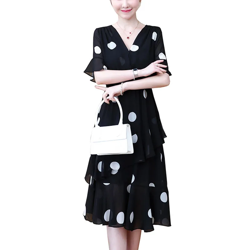 Vintage Dot Print Fit And Flare Dress Plus Size 3xl 4xl 5xl V Neck Multilayer Chiffon Oversized Polka Dot Dress Vestido lunares
Vintage Dot Print Fit And Flare Dress Plus Size 3xl 4xl 5xl V Neck Multilayer Chiffon Oversized Polka Dot Dress Vestido lunares