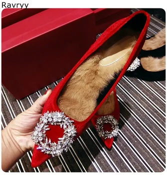 Rhinestone decor winter warm fur woman's high heels red flock female shoes slip-on lady Wedding dress shoes pointed toe stiletto
Rhinestone decor winter warm fur woman's high heels red flock female shoes slip-on lady Wedding dress shoes pointed toe stiletto