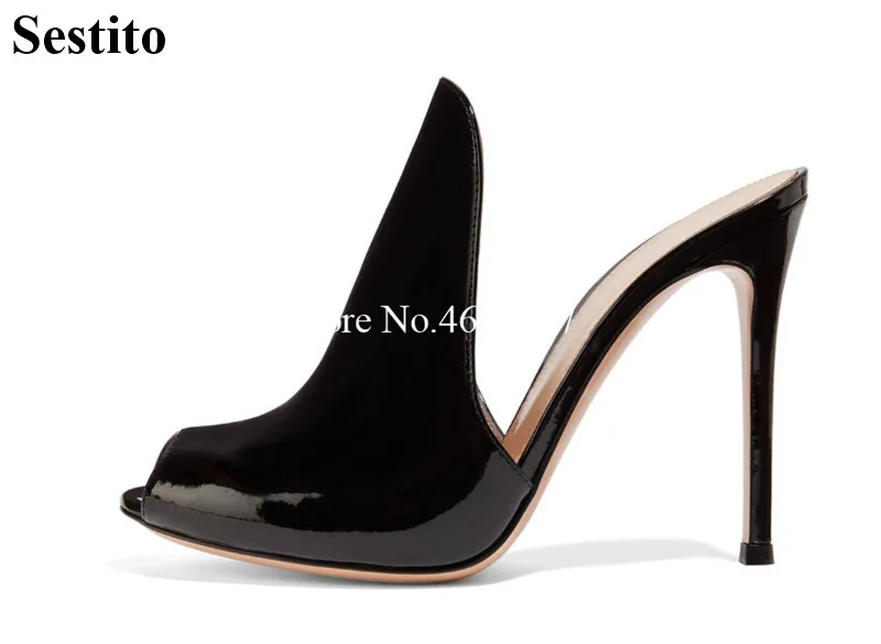 2019 summer new European and American fashion fish mouth open toe pointed toe black waterproof platform banquet fashion
2019 summer new European and American fashion fish mouth open toe pointed toe black waterproof platform banquet fashion