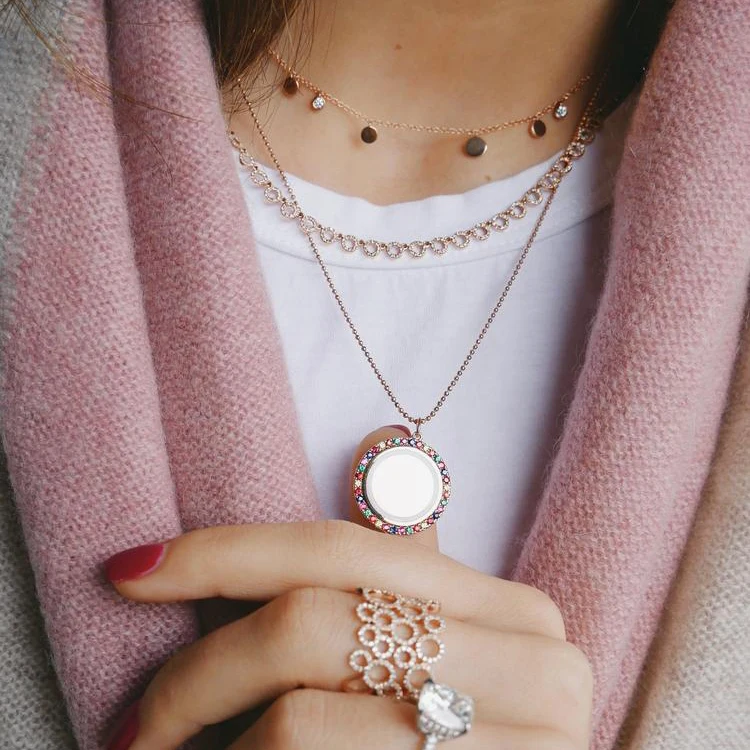 Rainbow cz circle round tag pendant necklace Gold filled 2019 new simple geometric customer DIY engrave name necklaces
Rainbow cz circle round tag pendant necklace Gold filled 2019 new simple geometric customer DIY engrave name necklaces