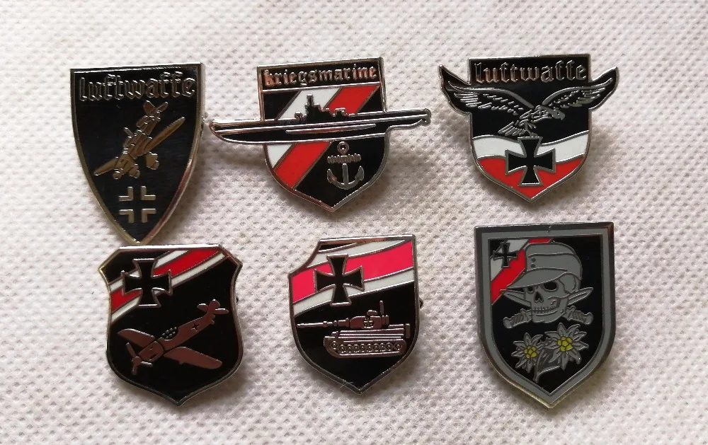 Lof of 6 ww2 wwii German Tank PzKpfw VI Tiger Empire Eagle Emblem luftwaffe air force stuka junkers ju 87 pin badge U Boat
Lof of 6 ww2 wwii German Tank PzKpfw VI Tiger Empire Eagle Emblem luftwaffe air force stuka junkers ju 87 pin badge U Boat